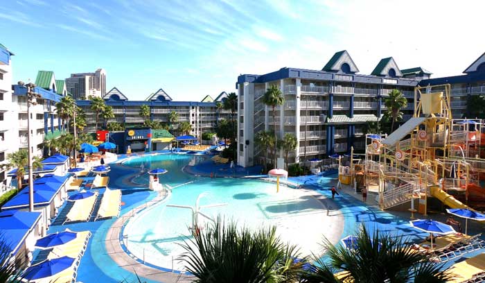 Holiday-Inn-Suites-Waterpark-Orlando-Hotel